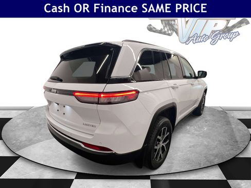 Used 2025 Jeep Grand Cherokee Limited w/ MOPAR Finishing Package AWD/4WD image 9