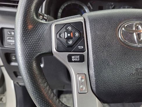 Used 2016 Toyota 4Runner SR5 image 17