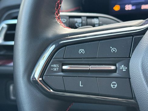 Used 2024 Chevrolet Traverse RS w/ LPO, Floor Liner Package image 34