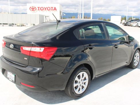 Used 2014 Kia Rio LX w/ Power Package FWD image 3