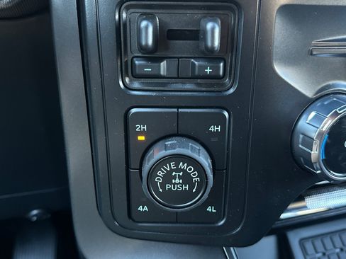 New 2025 Ford F150 Lariat w/ Equipment Group 501A Mid image 28