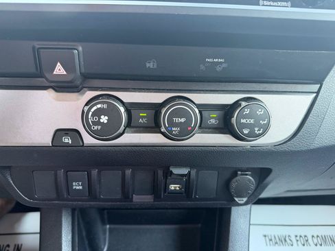 Used 2023 Toyota Tacoma SR w/ SR Convenience Package RWD image 17