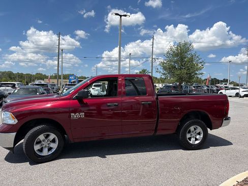 Used 2024 RAM 1500 Classic SLT AWD/4WD image 4