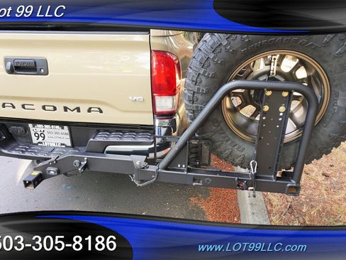 Used 2017 Toyota Tacoma SR5 w/ Tow Package AWD/4WD image 40