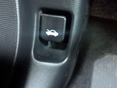 Used 2021 Honda Accord LX image 31