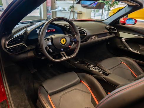 Used 2024 Ferrari 296 GTS RWD image 9