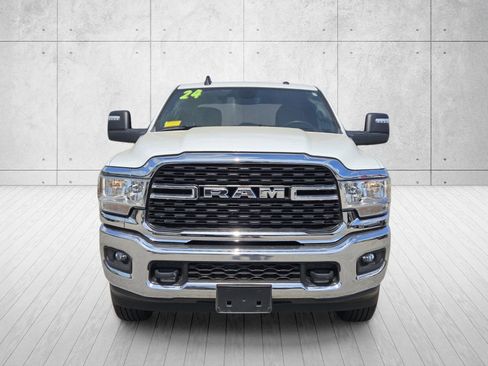 Used 2024 RAM 2500 Big Horn AWD/4WD image 2