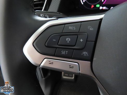 Used 2025 Volkswagen Atlas Cross Sport SEL R-Line AWD/4WD image 14