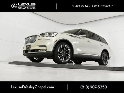 Used 2020 Lincoln Aviator Reserve w/ Equipment Group 202A image 12