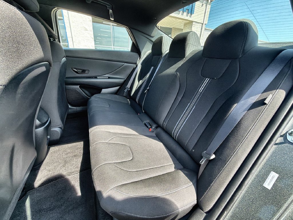Used 2025 Hyundai Elantra Sport FWD image 23