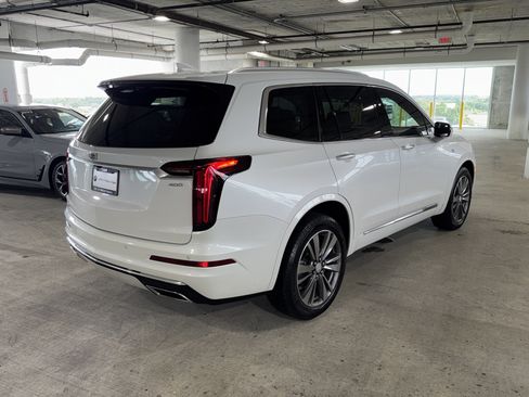 Used 2023 Cadillac XT6 Premium Luxury AWD/4WD image 8
