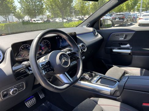 Certified 2025 Mercedes-Benz GLA 250 image 17