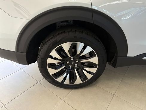 Used 2025 Ford Explorer Platinum w/ LUX Leather Package image 33