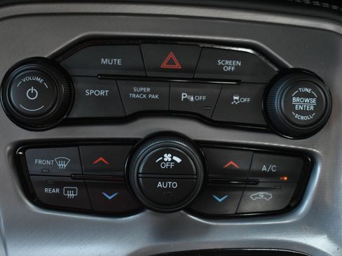 Used 2023 Dodge Challenger R/T w/ Plus Package image 27