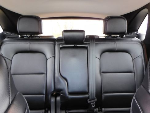 Used 2022 Ford Escape Titanium image 32