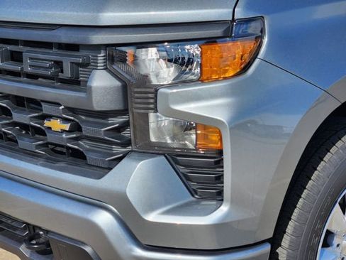 New 2026 Chevrolet Silverado 1500 Custom RWD image 9