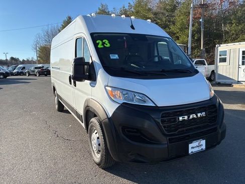 Used 2023 RAM ProMaster 2500 FWD image 2