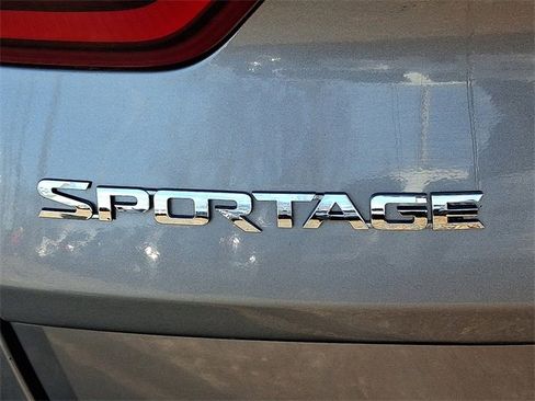 Certified 2018 Kia Sportage SX image 31