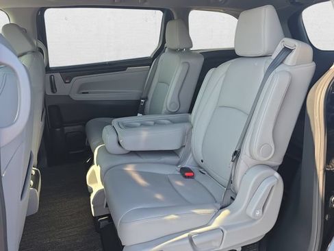 Used 2022 Honda Odyssey EX-L image 16