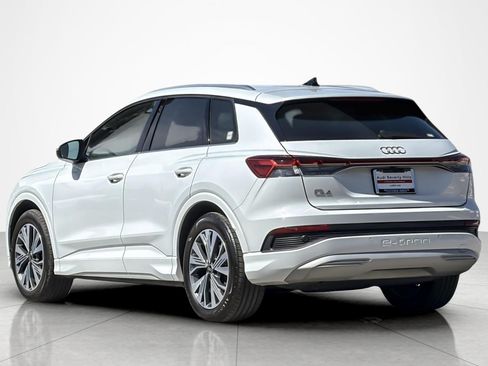 Used 2023 Audi Q4 e-tron Premium w/ Convenience Package RWD image 3