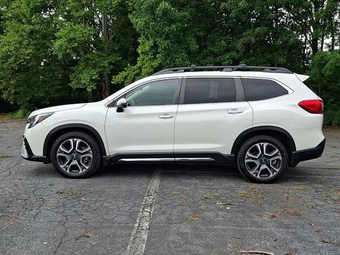 Certified 2023 Subaru Ascent Limited AWD/4WD image 6