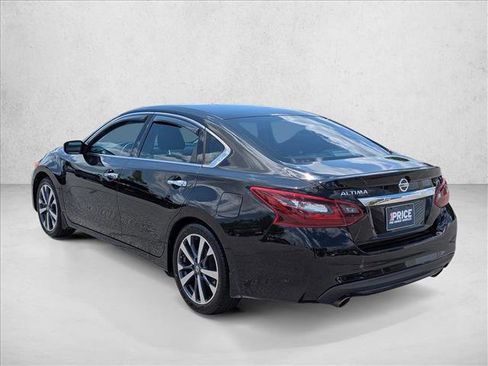 Used 2017 Nissan Altima 2.5 SR FWD image 7