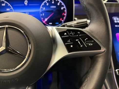 Certified 2025 Mercedes-Benz GLC 300 image 19