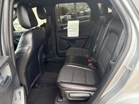 Used 2023 Ford Escape ST-Line FWD image 4
