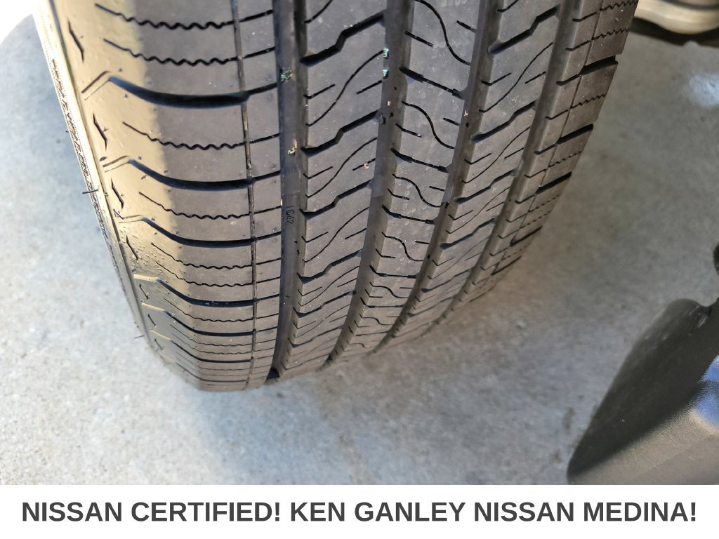 Certified 2023 Nissan Rogue SV AWD/4WD image 19