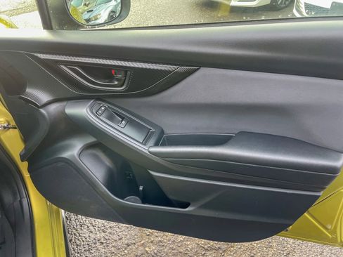 Used 2023 Subaru Crosstrek 2.0i Premium image 35