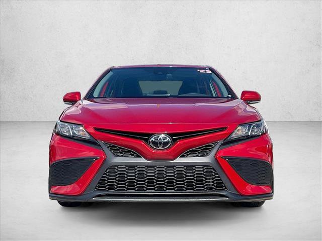 Used 2022 Toyota Camry SE w/ Audio Upgrade Package FWD image 2