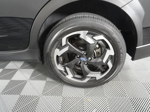 Used 2023 Subaru Crosstrek 2.5i Limited w/ Moonroof Package image 18