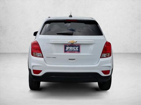 Used 2021 Chevrolet Trax LS w/ Tint and Cruise Package image 7