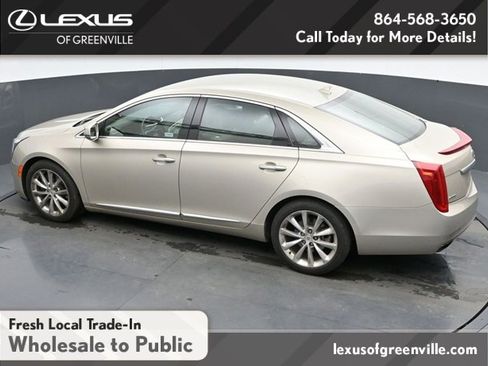 Used 2013 Cadillac XTS Premium image 23