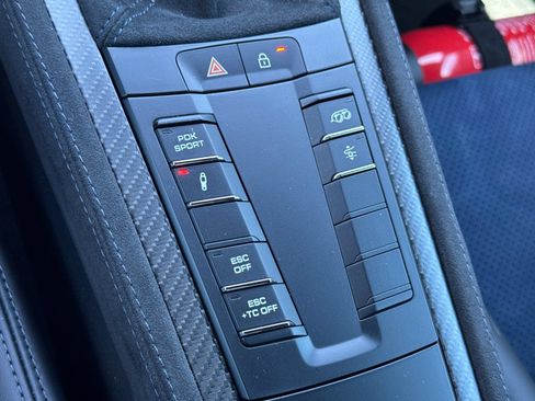 Certified 2024 Porsche 718 Cayman GT4 RS RWD image 25