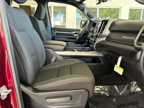 Used 2025 RAM 1500 Big Horn AWD/4WD image 24