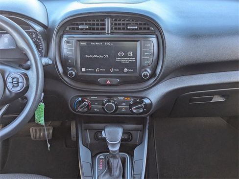 Used 2022 Kia Soul LX w/ Technology Package image 17