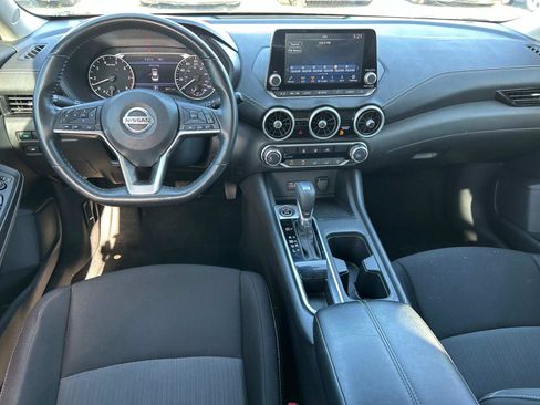 Used 2022 Nissan Sentra SV image 7