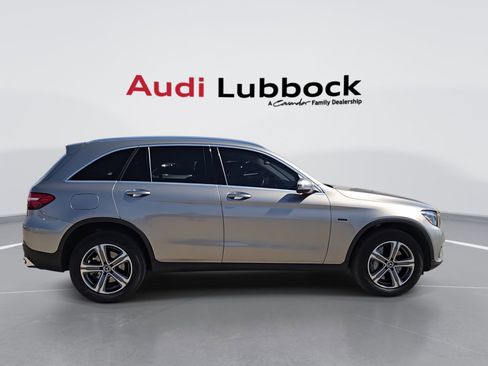 Used 2019 Mercedes-Benz GLC 350e 4MATIC image 9