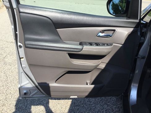 Used 2015 Honda Odyssey EX-L image 14