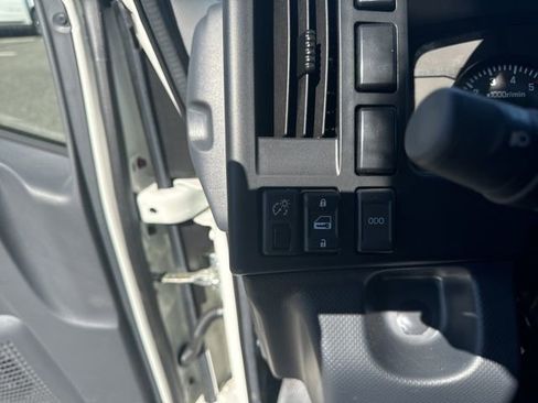 New 2024 Chevrolet Low Cab Forward image 16