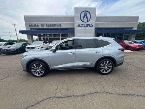 Used 2026 Acura MDX SH-AWD w/ Technology Package image 2