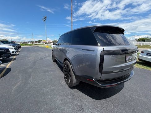 Used 2025 Land Rover Range Rover SE AWD/4WD image 5