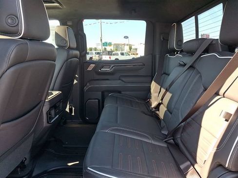 Used 2023 GMC Sierra 1500 AT4X AWD/4WD image 10