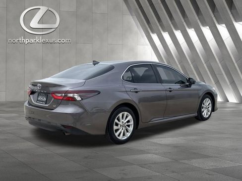 Used 2024 Toyota Camry LE FWD image 6