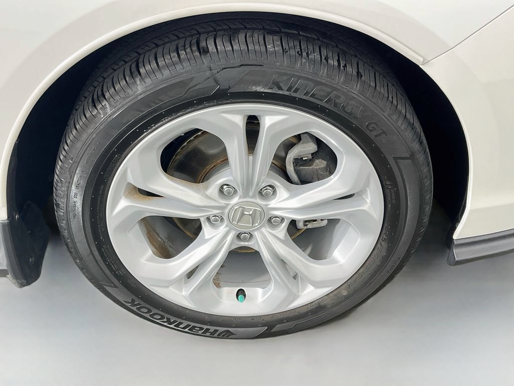Used 2024 Honda Accord LX image 32