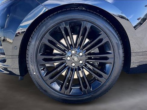 New 2026 Land Rover Range Rover Velar Dynamic SE image 12