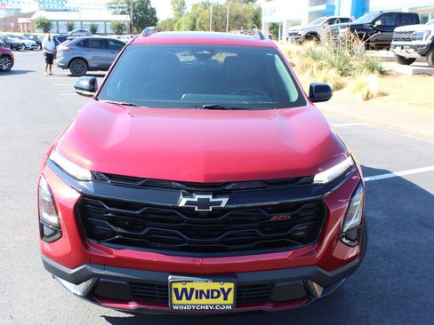 Used 2025 Chevrolet Equinox RS w/ Convenience Package III AWD/4WD image 3