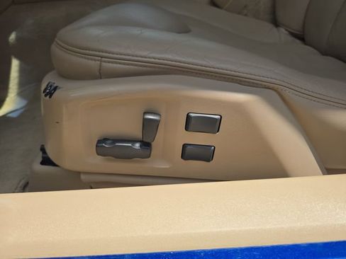 Used 2007 Cadillac XLR RWD image 14