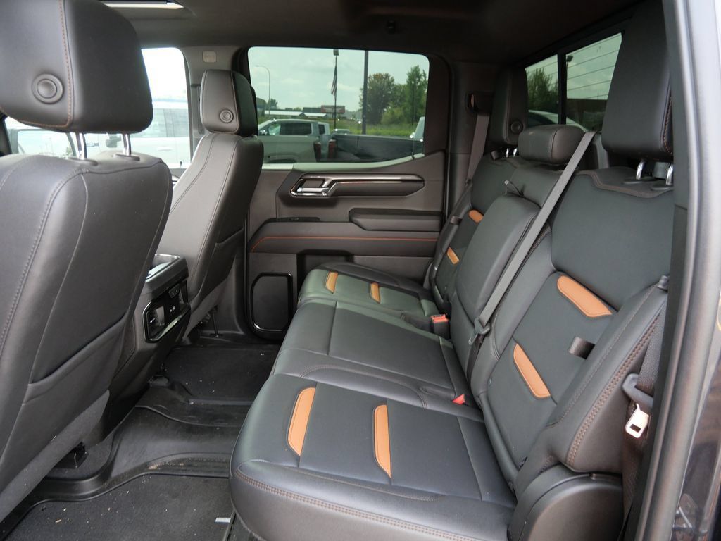 Certified 2022 GMC Sierra 1500 AT4 w/ AT4 Premium Package AWD/4WD image 22